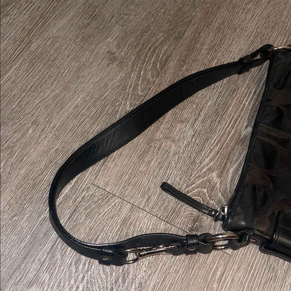 Coach Black Crossbody with Chain/Leather Detail Y2K purse handbag